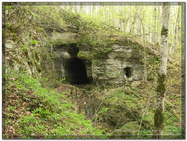 Пещера Духан - вход